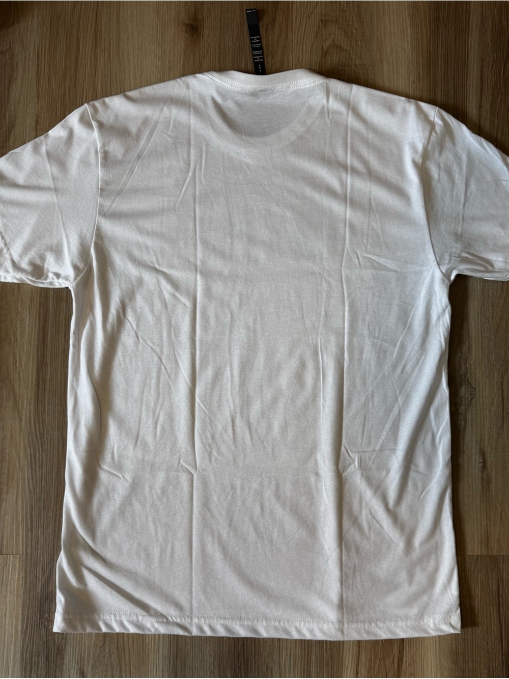 Vuori White Tee with Mint Green Logo - Picture 3 of 4
